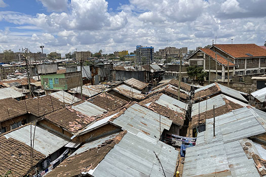 Rund 500.000 Menschen leben in der informellen Siedlung Mathare unter ärmsten Bedingungen. Foto: Malteser International