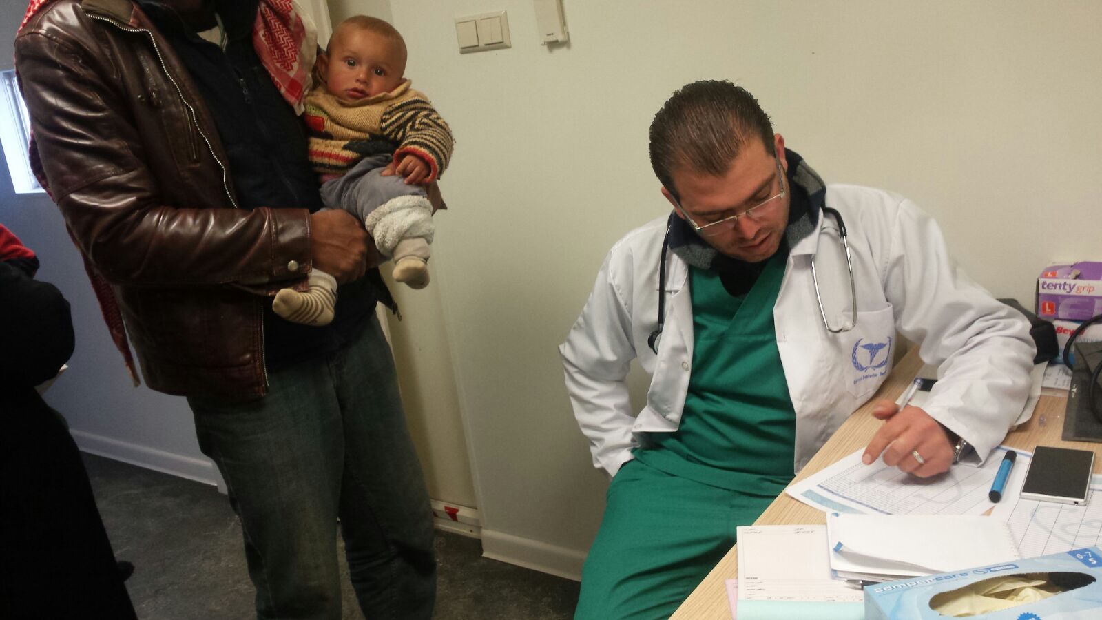 A mobile medical center began providing the people trapped at the border with much-needed treatment.