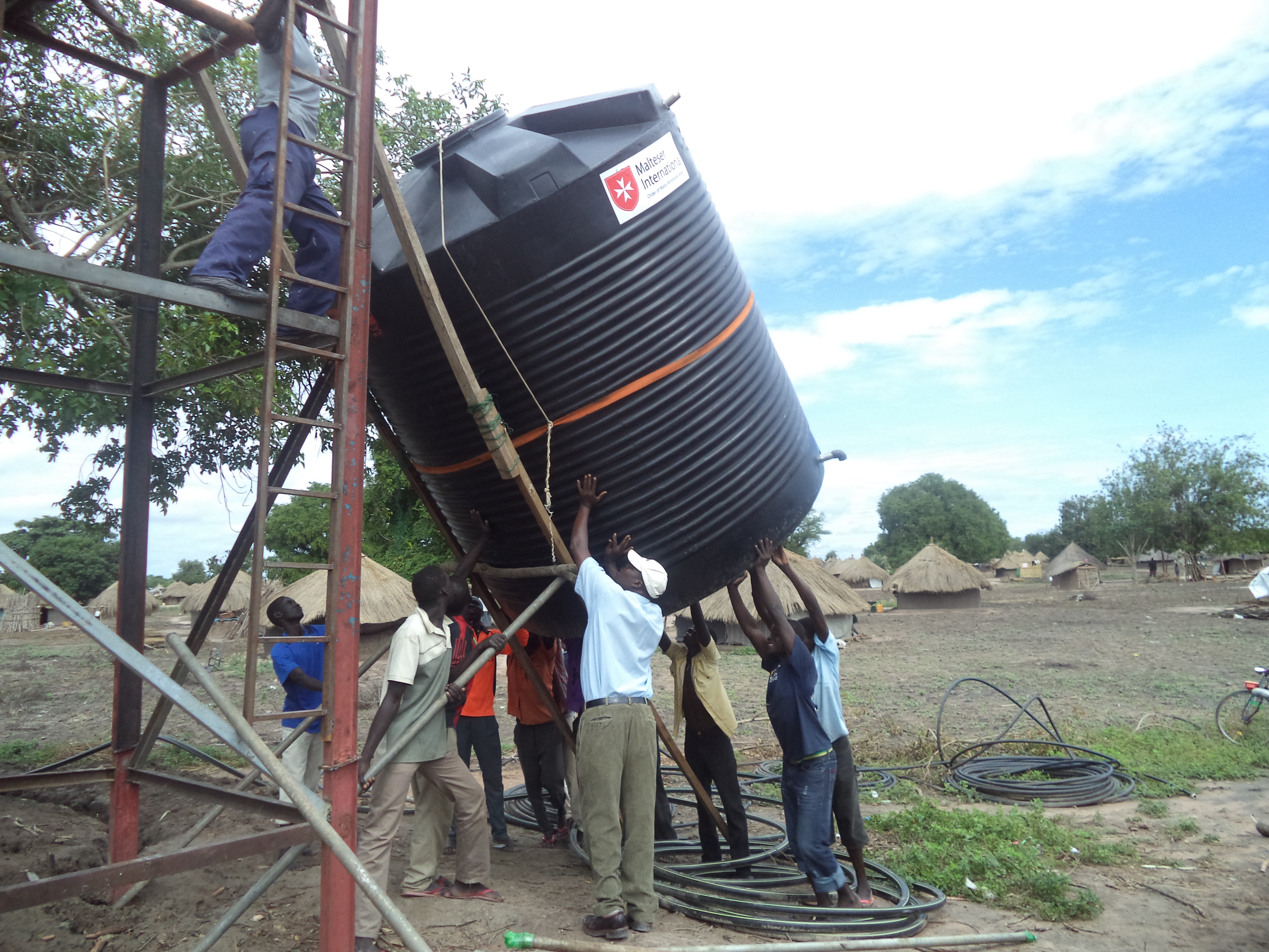 In the same period, Malteser International was able to give around 85,000 people access to clean drinking water.