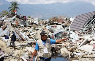 Zerstörung durch Tsunami in Indonesien