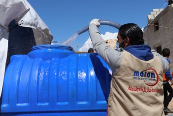 Water supply in Syrian camps