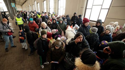 Refugees at trainstation in Ukraine
