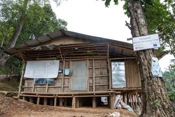 Hôpital dans un camp de réfugiés en Thaïlande